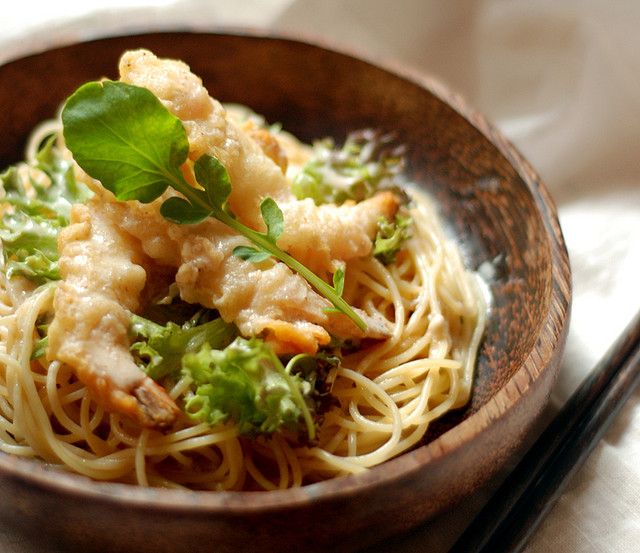 Pasta-Ebi-Tempura-To-Gomatare